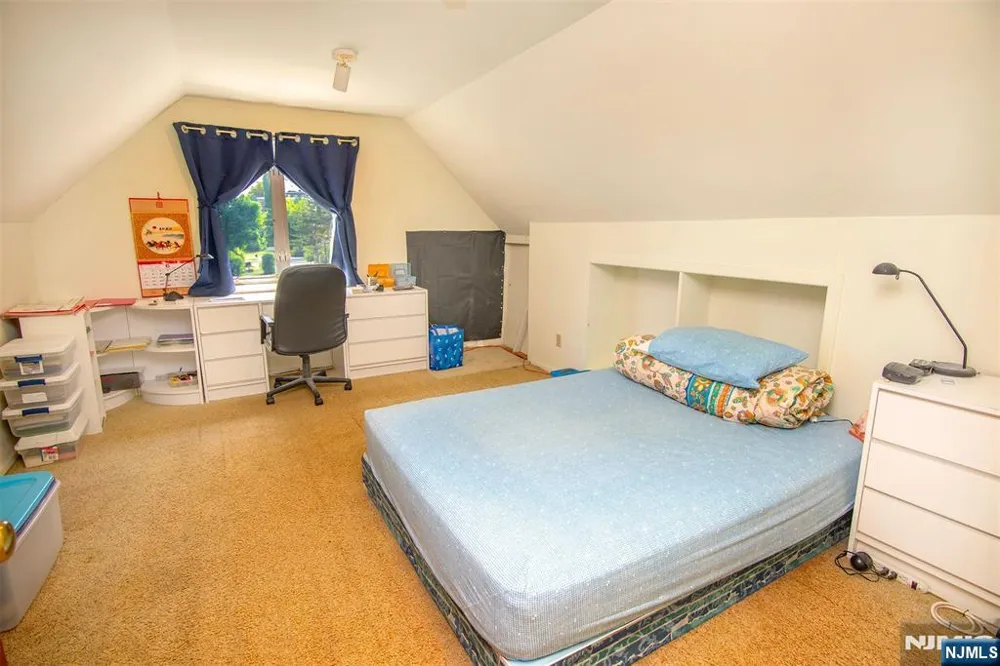 53 Sunnyside Avenue Dumont, NJ 07628