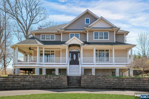 26 Sunset Road
