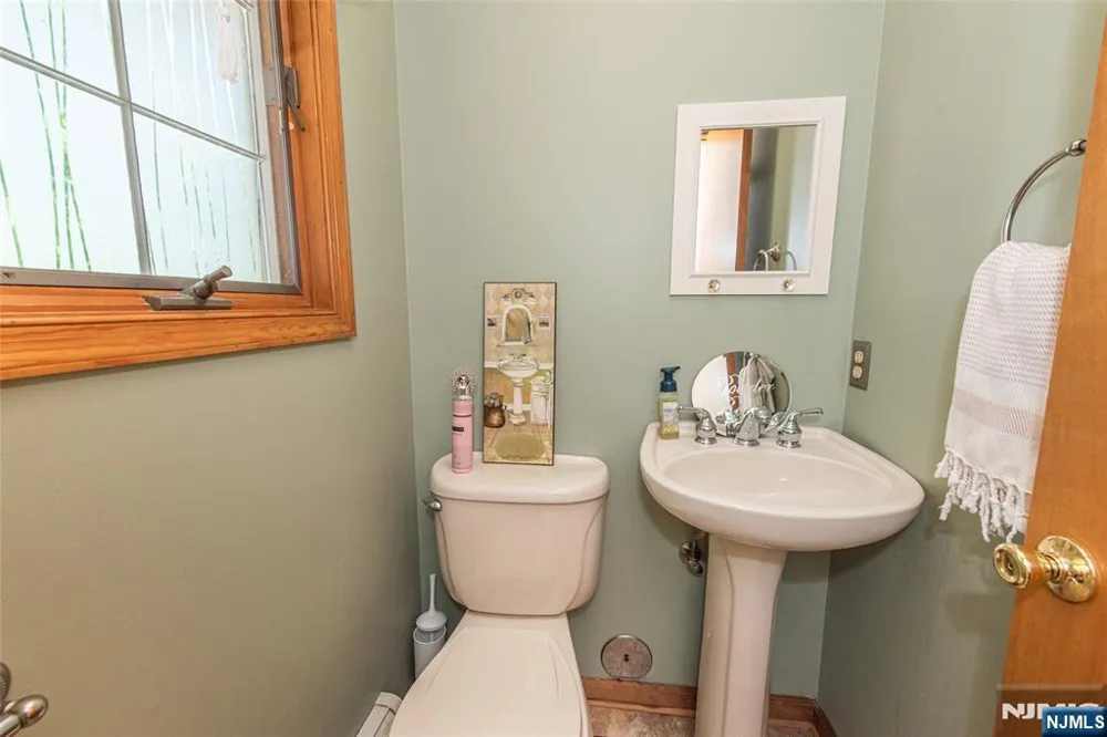 2 Baron Road West Milford, NJ 07480