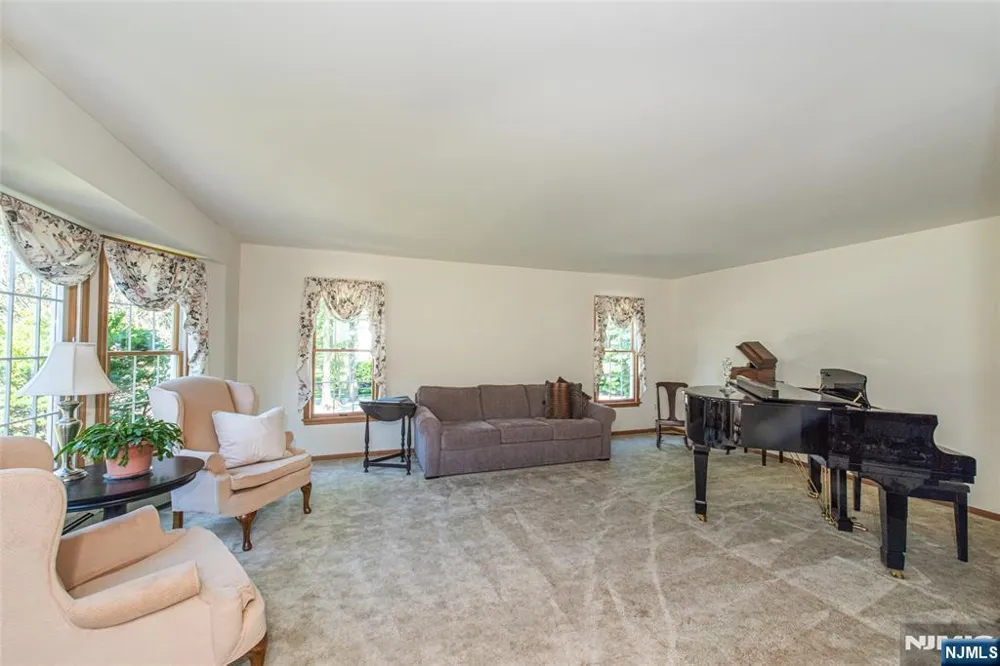 2 Baron Road West Milford, NJ 07480