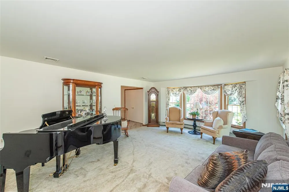 2 Baron Road West Milford, NJ 07480