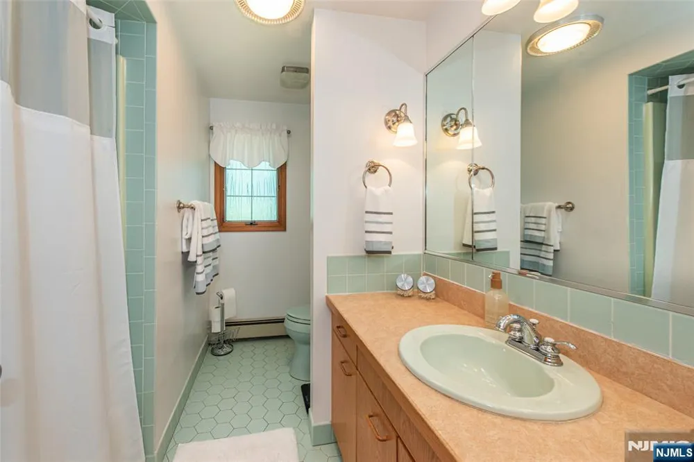 2 Baron Road West Milford, NJ 07480