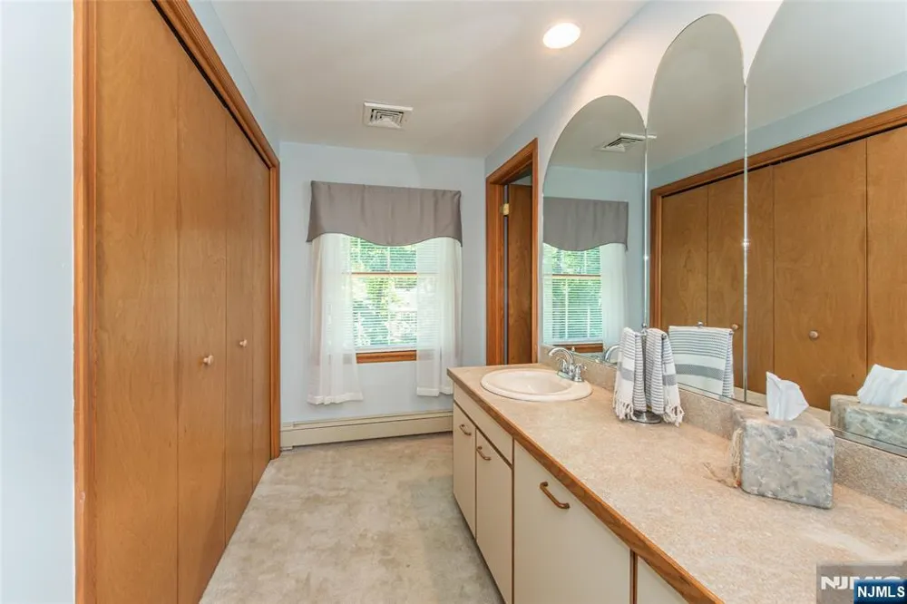 2 Baron Road West Milford, NJ 07480