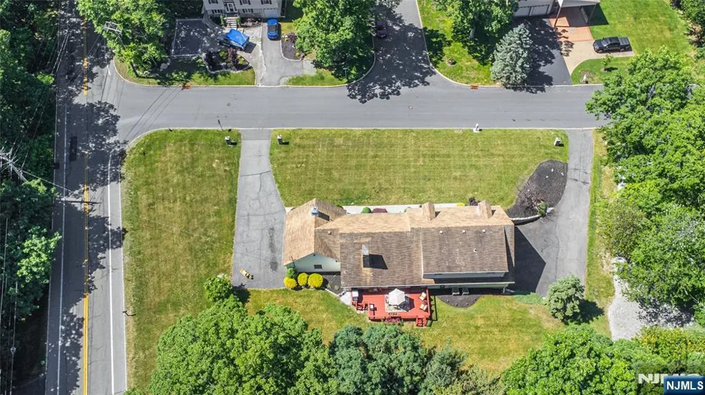 2 Baron Road West Milford, NJ 07480