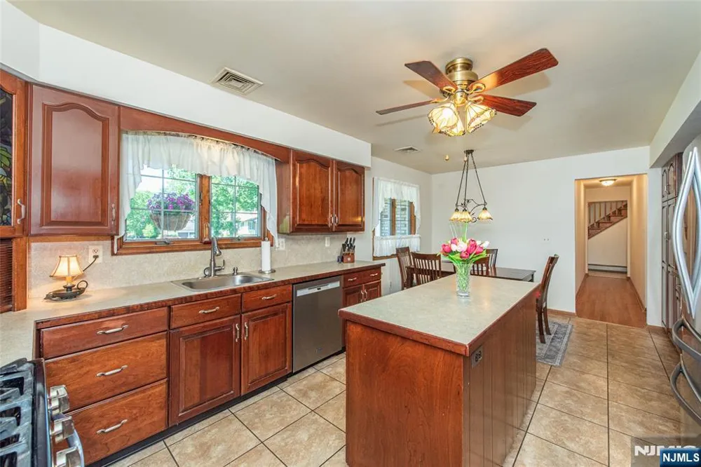 2 Baron Road West Milford, NJ 07480