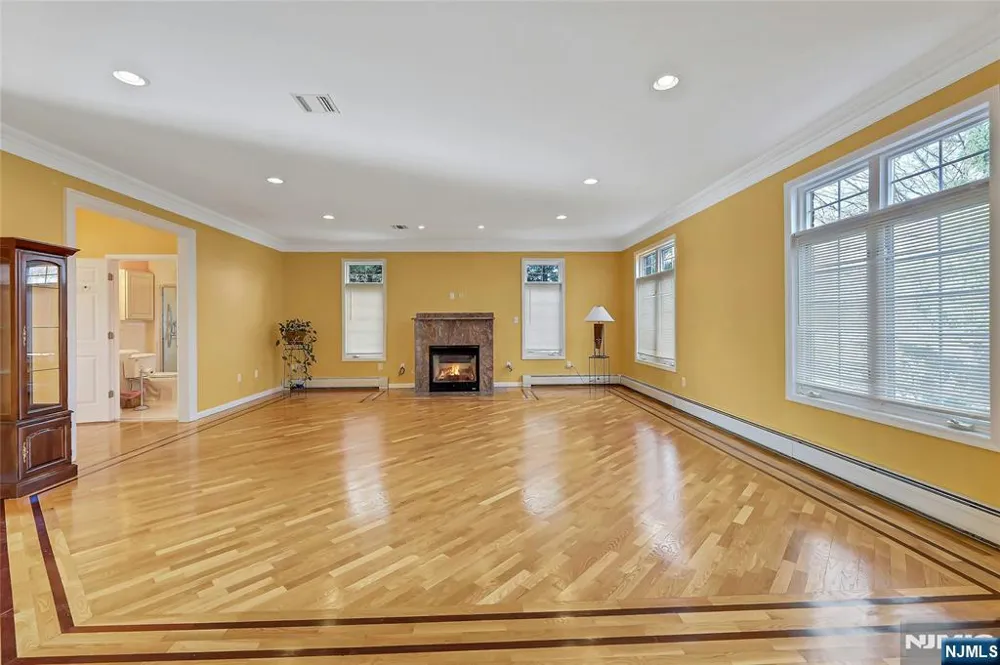411 Fairway Drive Leonia, NJ 07605