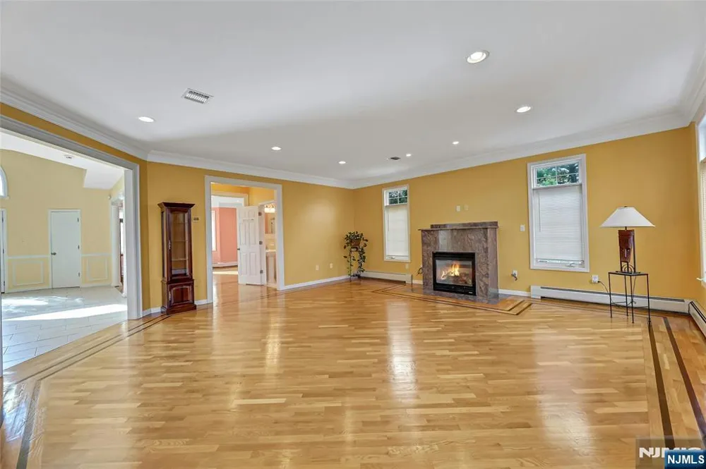 411 Fairway Drive Leonia, NJ 07605