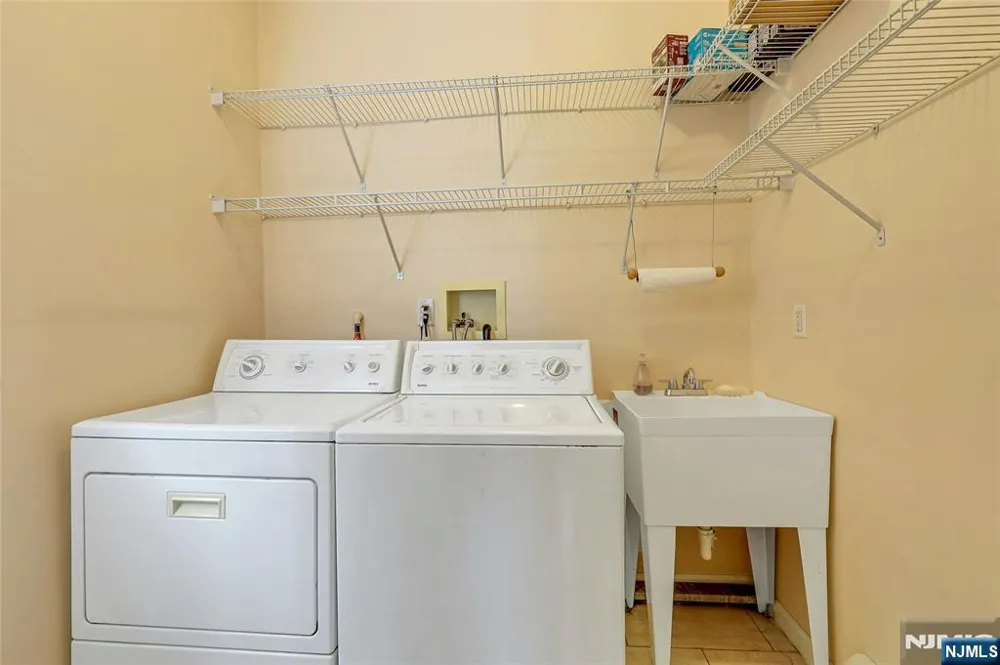 411 Fairway Drive Leonia, NJ 07605