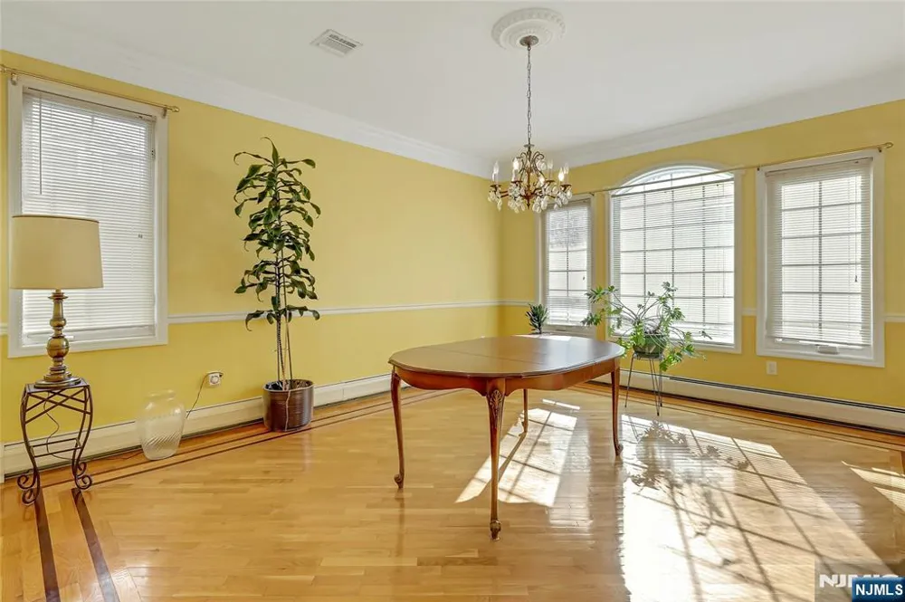 411 Fairway Drive Leonia, NJ 07605