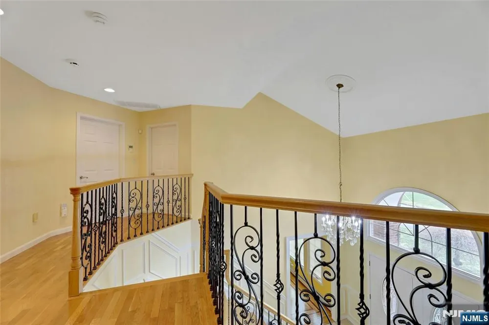 411 Fairway Drive Leonia, NJ 07605
