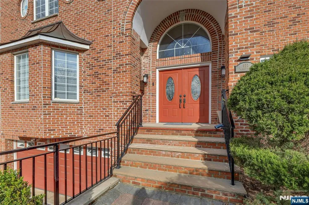 411 Fairway Drive Leonia, NJ 07605