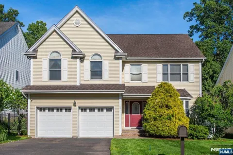 7 Wayne Court