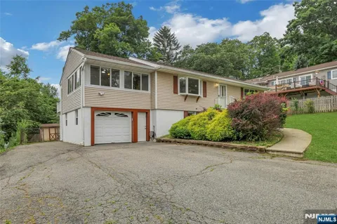 406 High Crest Drive
