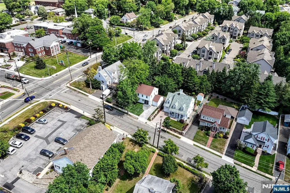 46 Tenney Avenue River Edge, NJ 07661