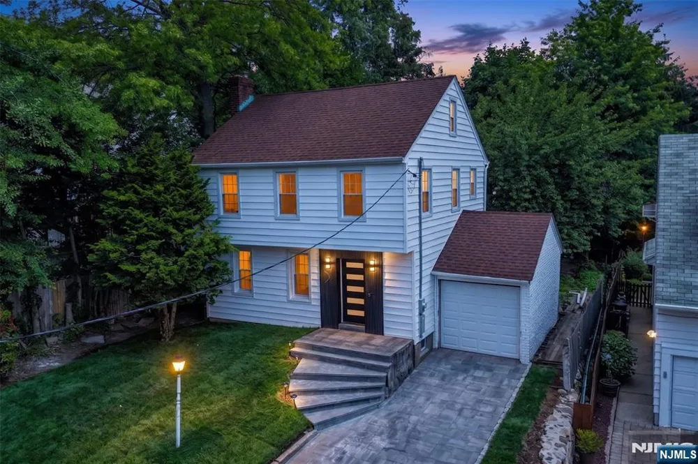 46 Tenney Avenue River Edge, NJ 07661
