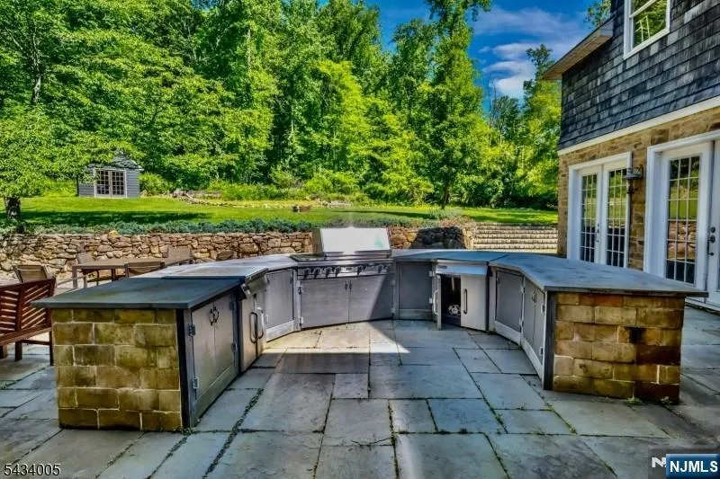 3 Laurel Lane Chester Township, NJ 07930