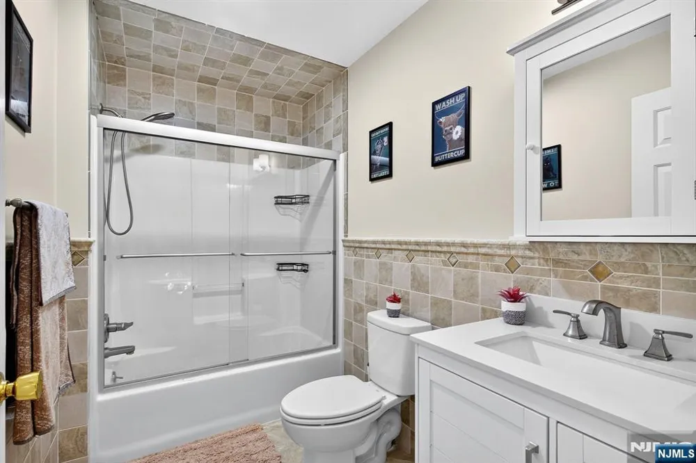 8 Cross Oak Lane West Milford, NJ 07480