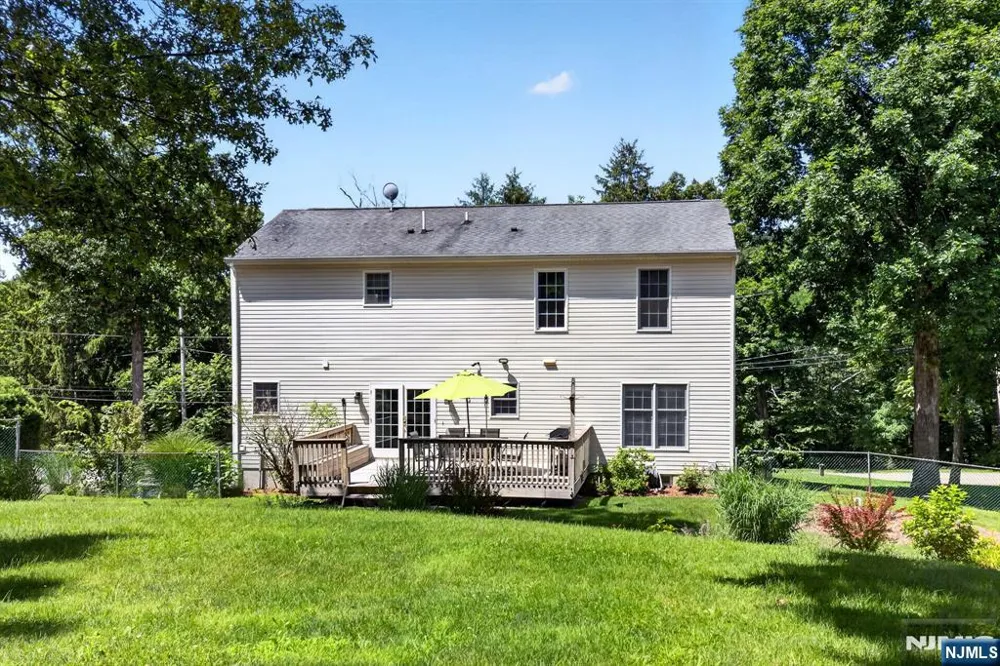 8 Cross Oak Lane West Milford, NJ 07480