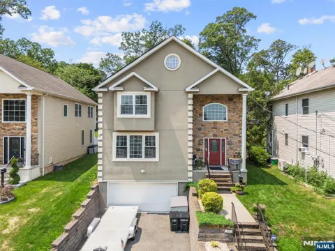 39 Paterson Avenue