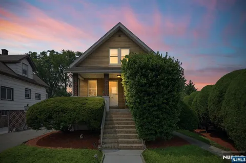 12 Columbus Avenue