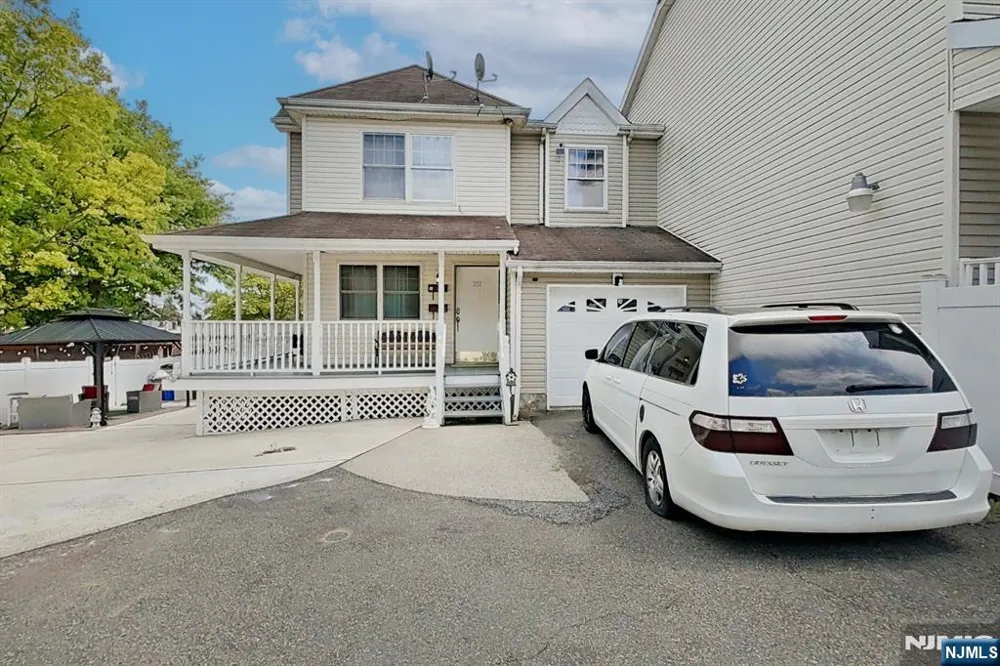 337-341 18th Avenue Newark, NJ 07108