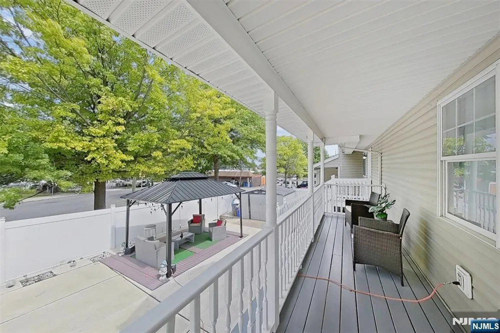 337-341 18th Avenue Newark, NJ 07108