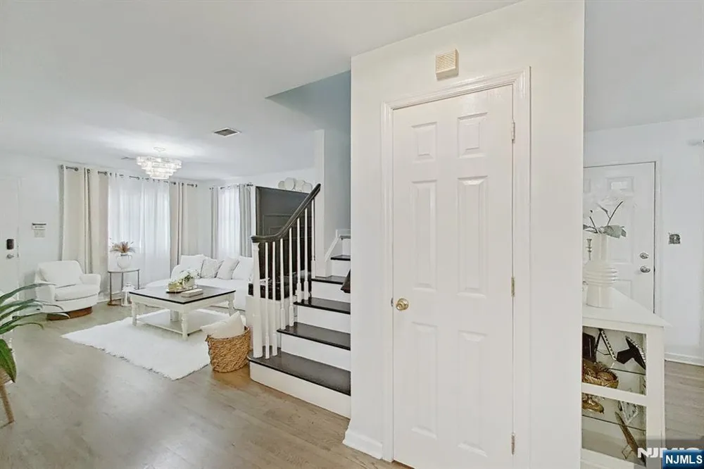 337-341 18th Avenue Newark, NJ 07108