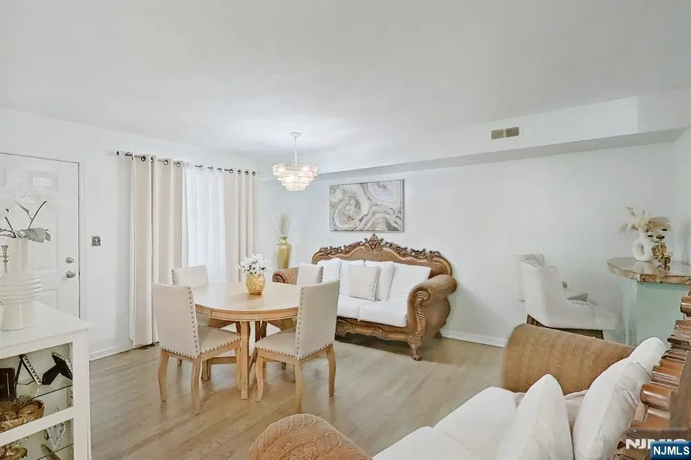 337-341 18th Avenue Newark, NJ 07108
