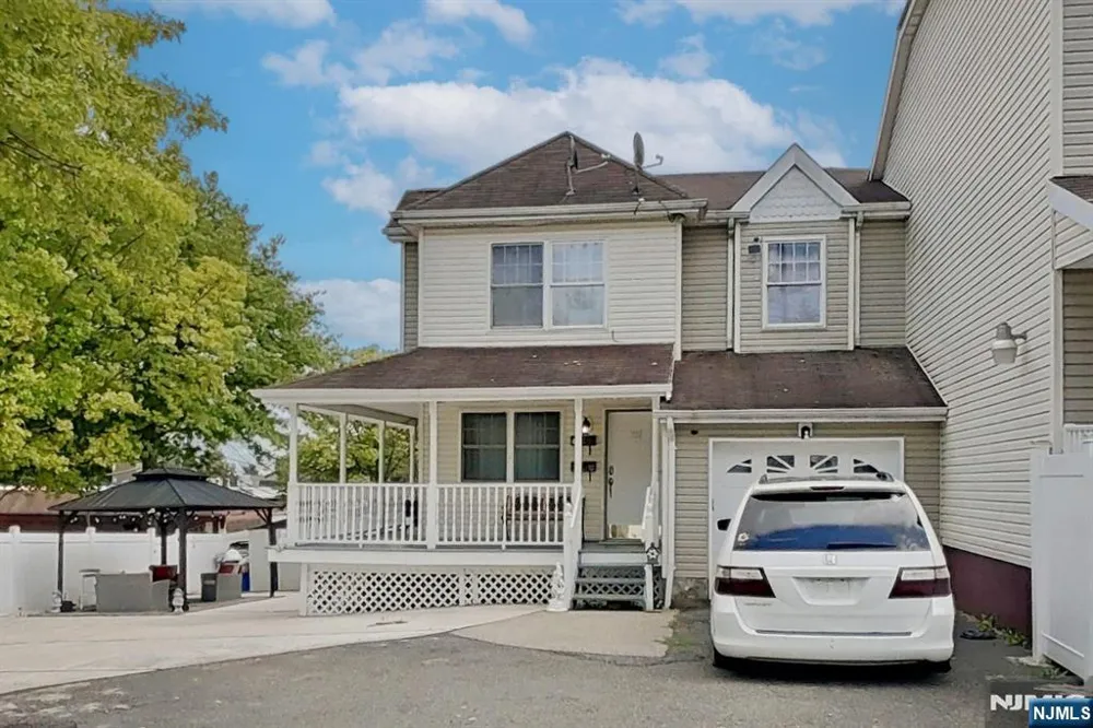 337-341 18th Avenue Newark, NJ 07108
