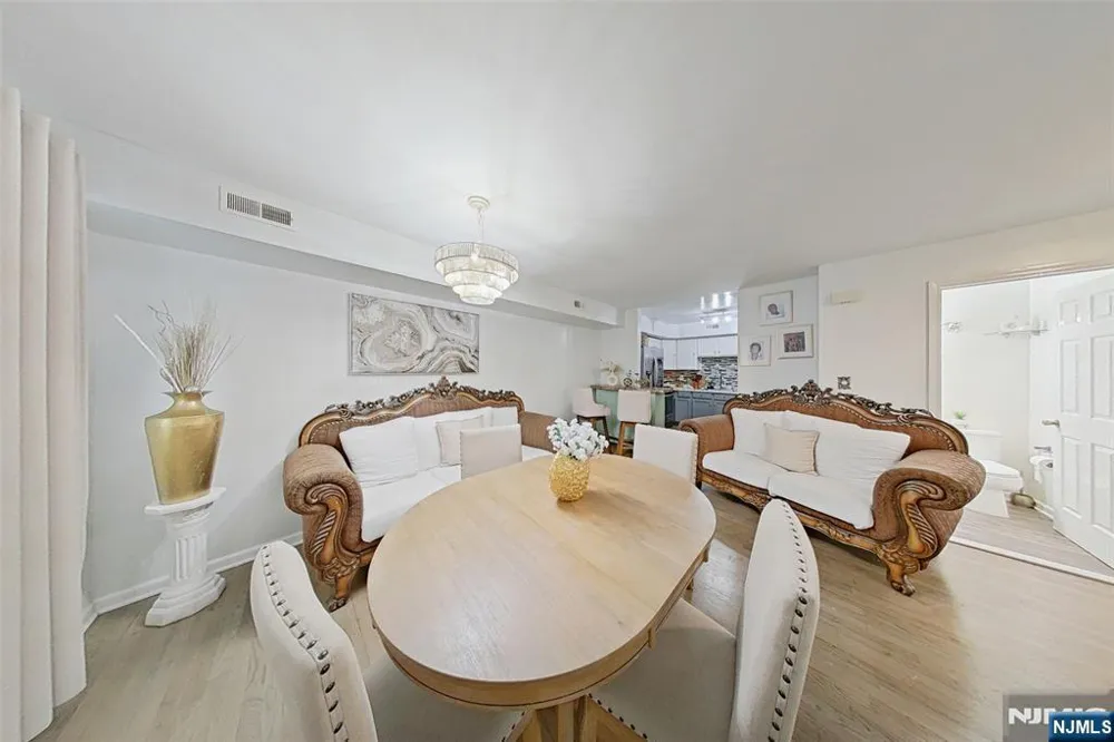 337-341 18th Avenue Newark, NJ 07108