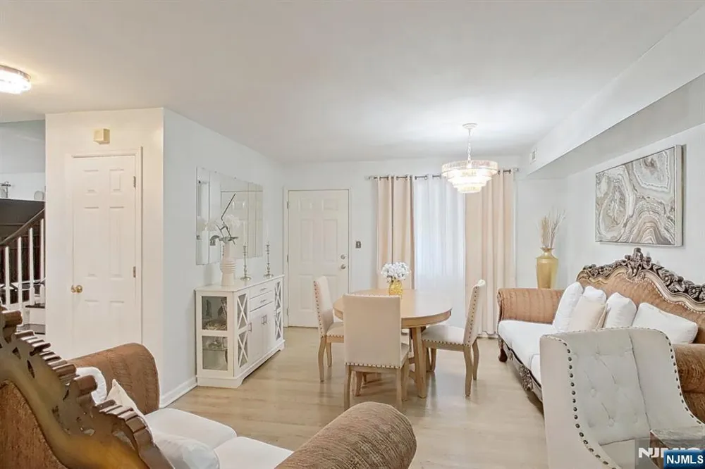 337-341 18th Avenue Newark, NJ 07108