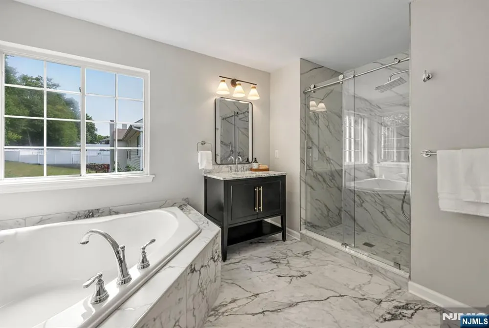 1 Winding Ridge Road Jefferson Township, NJ 07849