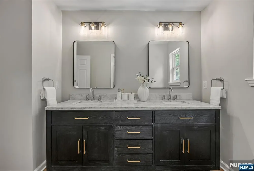 1 Winding Ridge Road Jefferson Township, NJ 07849