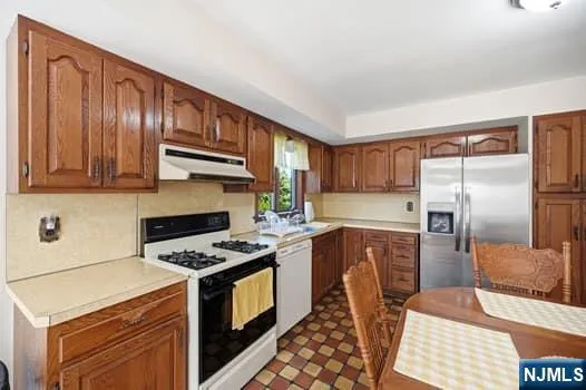 309 Erie Avenue Midland Park, NJ 07432
