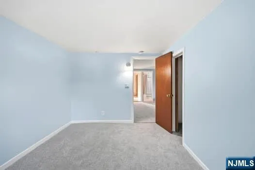 309 Erie Avenue Midland Park, NJ 07432