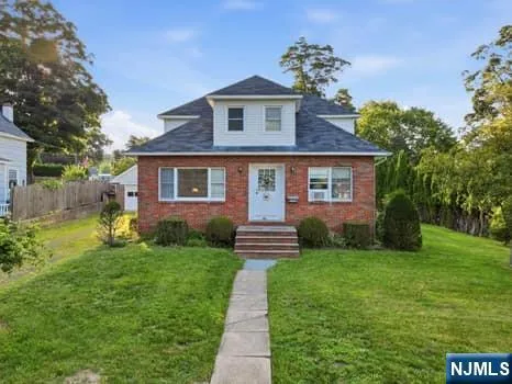 309 Erie Avenue Midland Park, NJ 07432