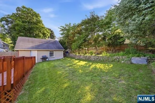 309 Erie Avenue Midland Park, NJ 07432
