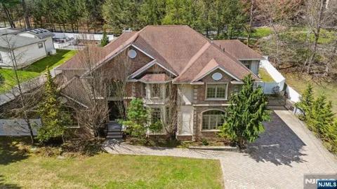 14 O Shaughnessy Lane