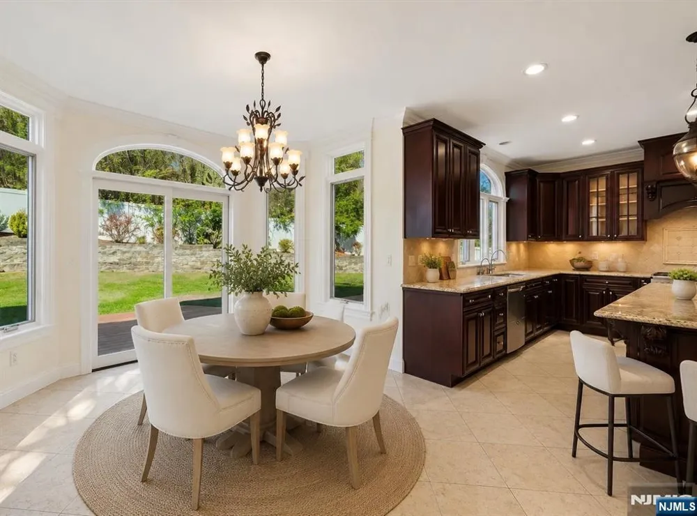 14 O Shaughnessy Lane Closter, NJ 07624