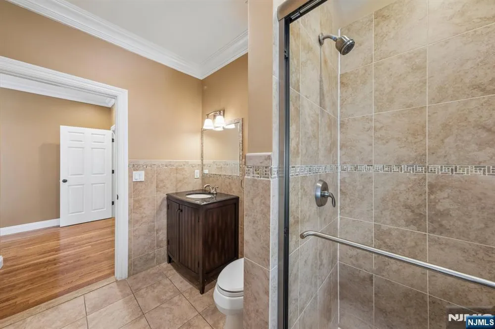 14 O Shaughnessy Lane Closter, NJ 07624
