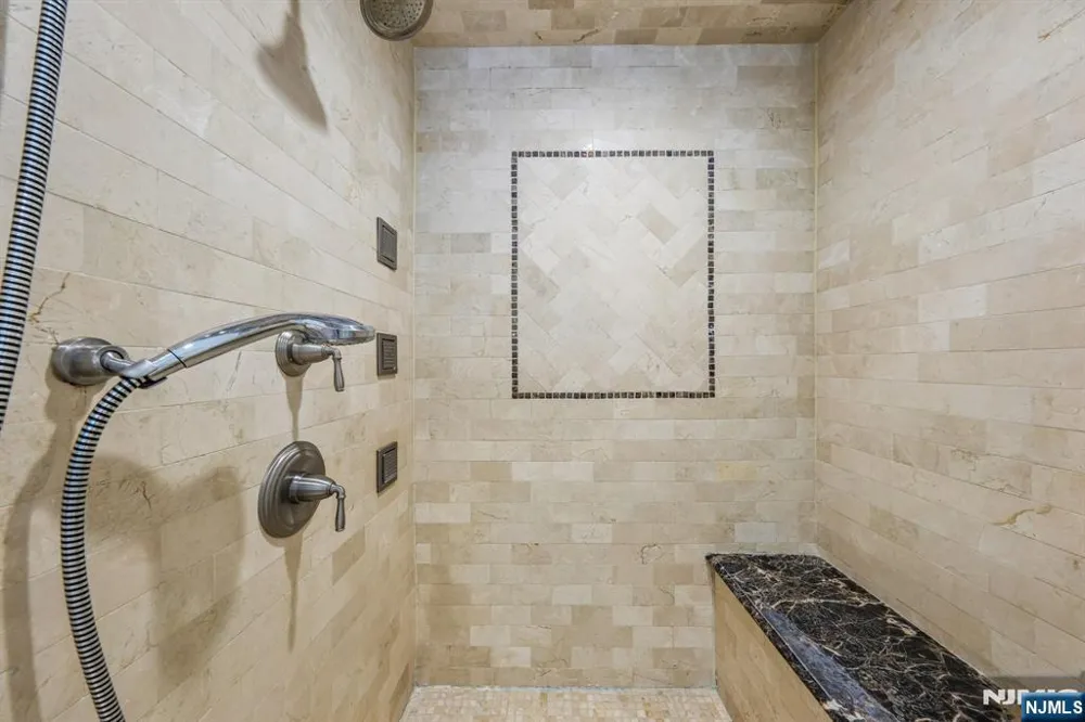 14 O Shaughnessy Lane Closter, NJ 07624