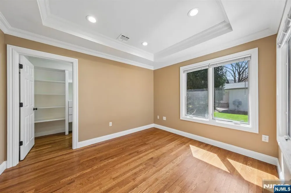 14 O Shaughnessy Lane Closter, NJ 07624