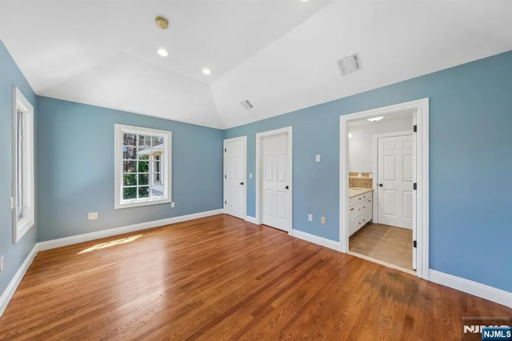 14 O Shaughnessy Lane Closter, NJ 07624