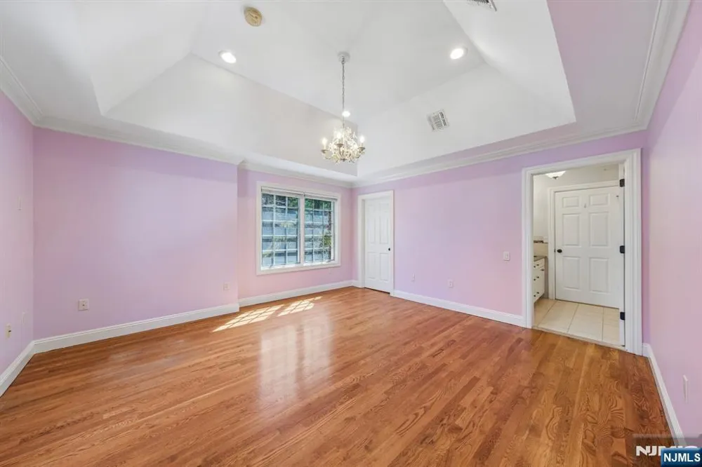 14 O Shaughnessy Lane Closter, NJ 07624