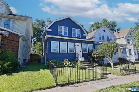 229 1st Street