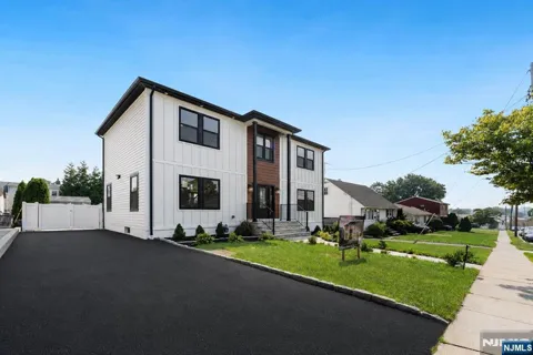 89 Susan Court