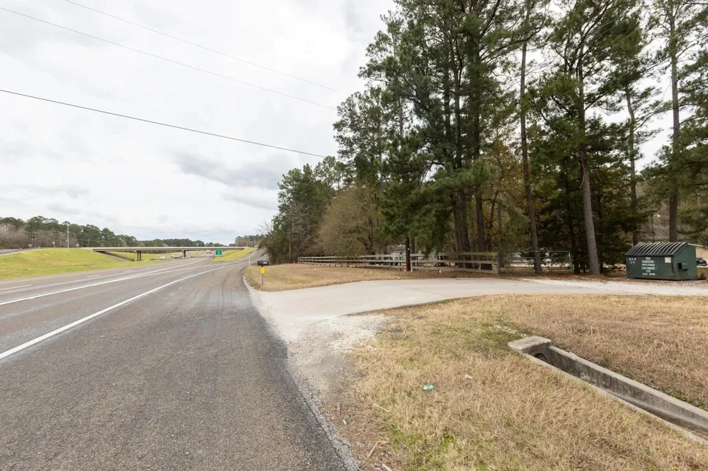 861 State Highway 19 Huntsville, TX 77320