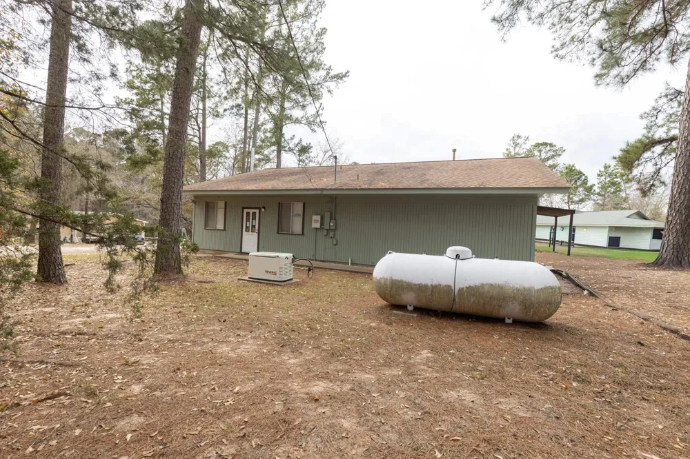861 State Highway 19 Huntsville, TX 77320