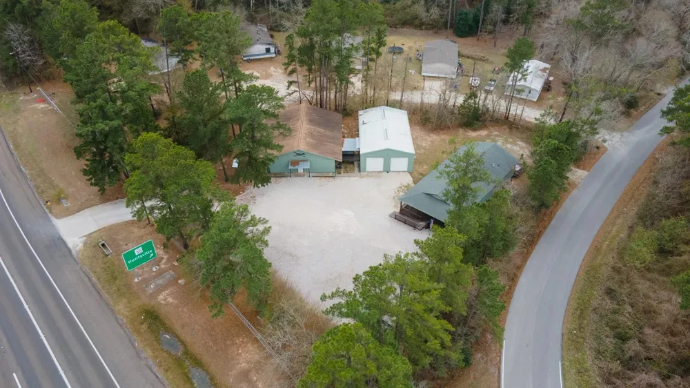 861 State Highway 19 Huntsville, TX 77320