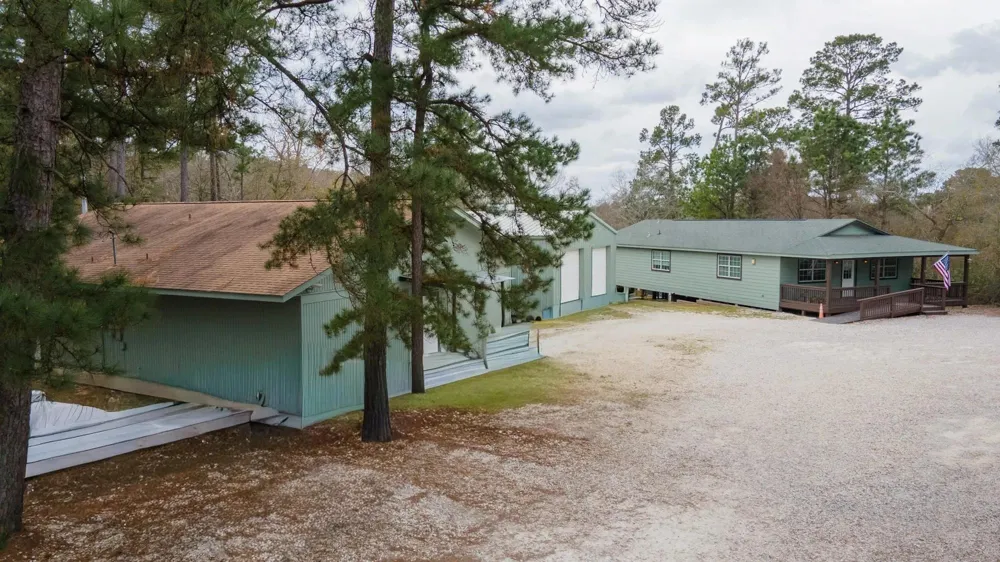 861 State Highway 19 Huntsville, TX 77320